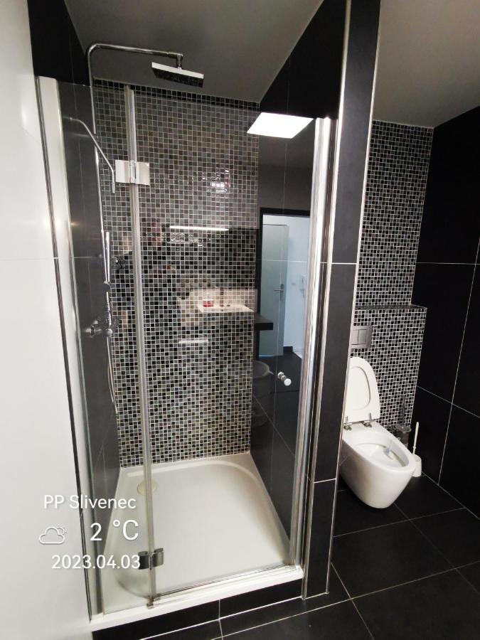 Rumako Apartments Praag Buitenkant foto