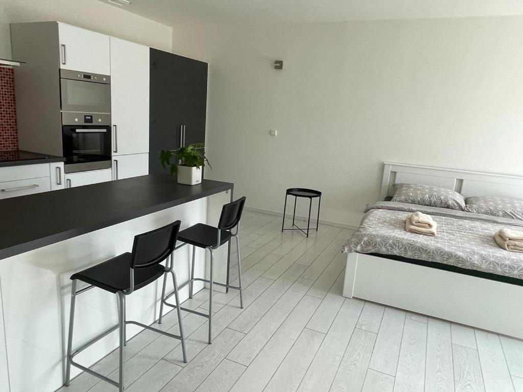 Rumako Apartments Praag Buitenkant foto
